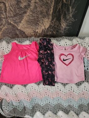 Nike Pink Tank, Light Pink Heart Tee & Black-Pink Pattern Leggings